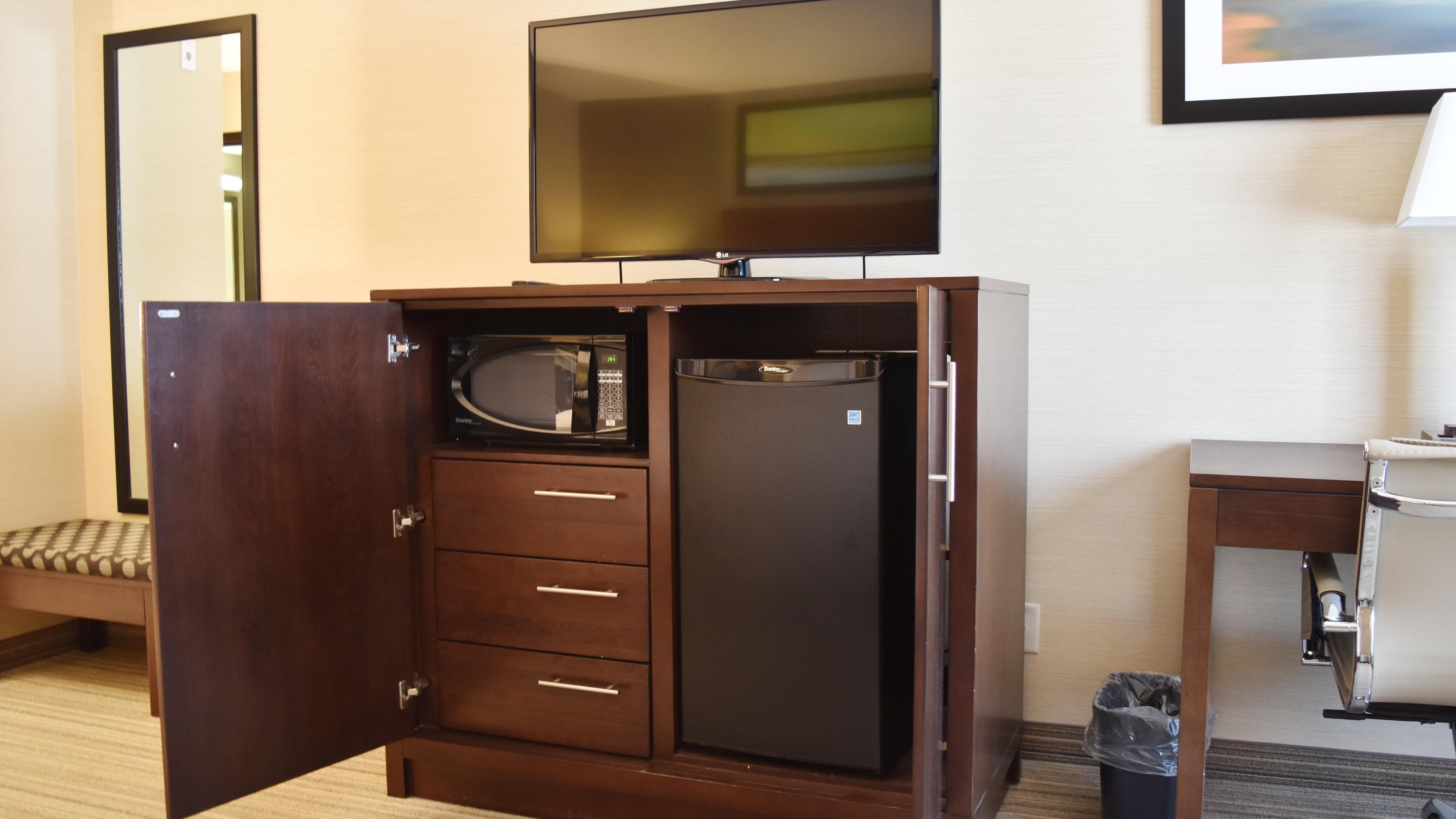 Holiday Inn Express Golden-Kicking Horse By Ihg Zewnętrze zdjęcie