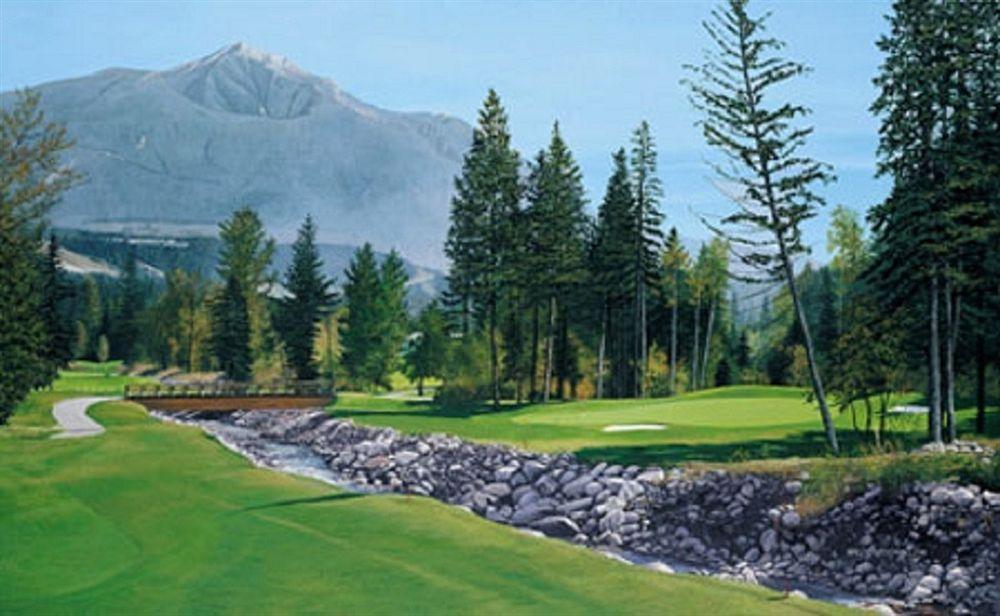 Holiday Inn Express Golden-Kicking Horse By Ihg Zewnętrze zdjęcie